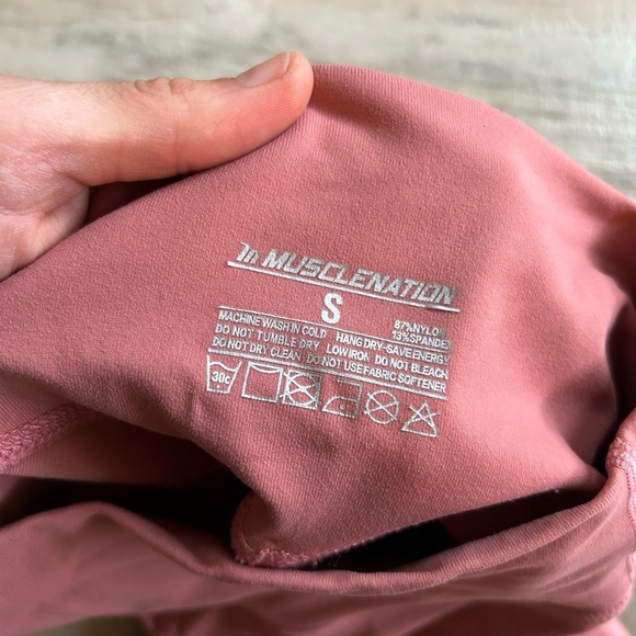 Muscle nation pink 7/8 scrunch butt high rise leggings - Picture 7 of 7